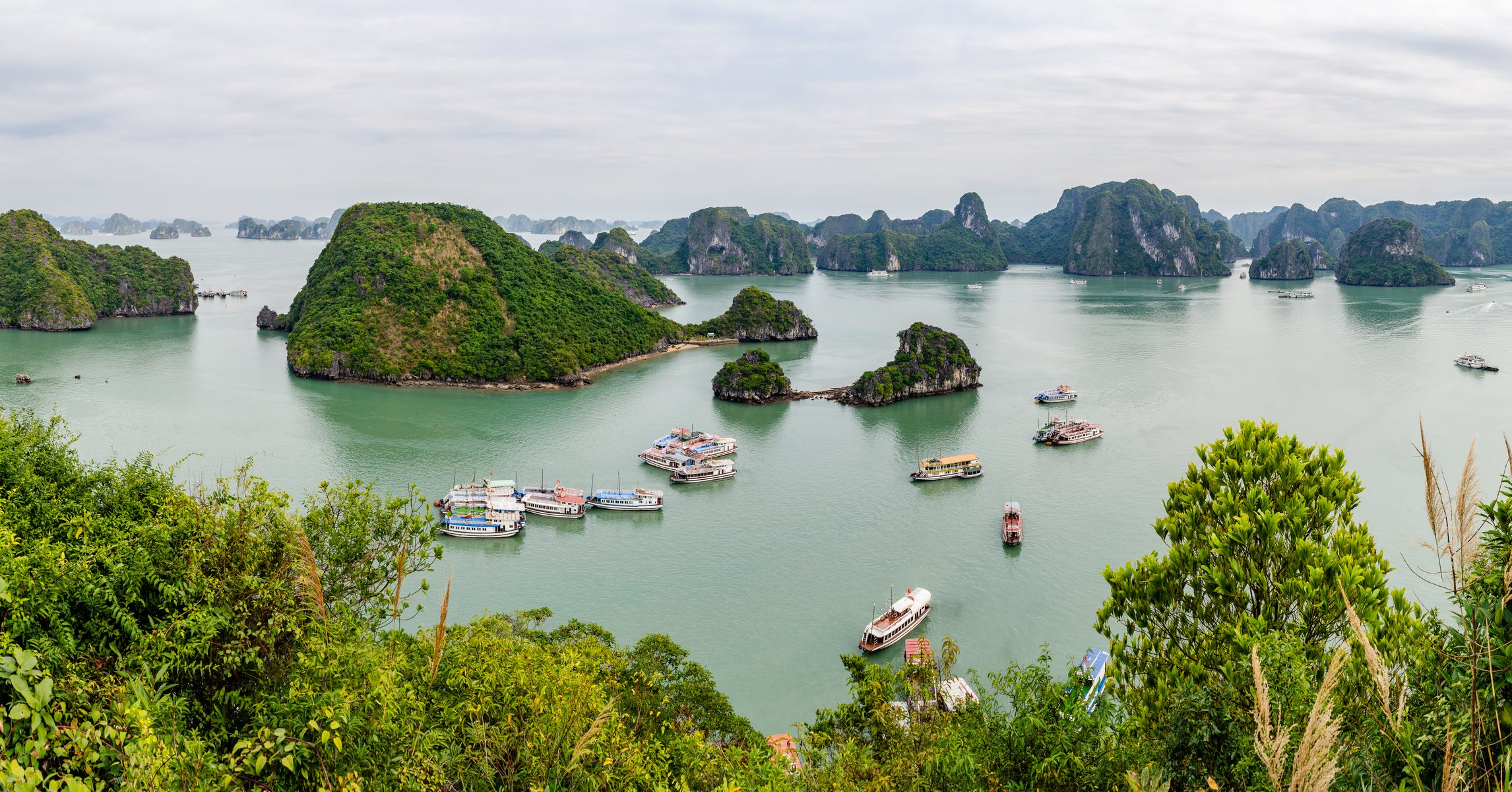 Đi Hạ Long mùa hè: vịnh di sản & những chỗ đừng bỏ lỡ