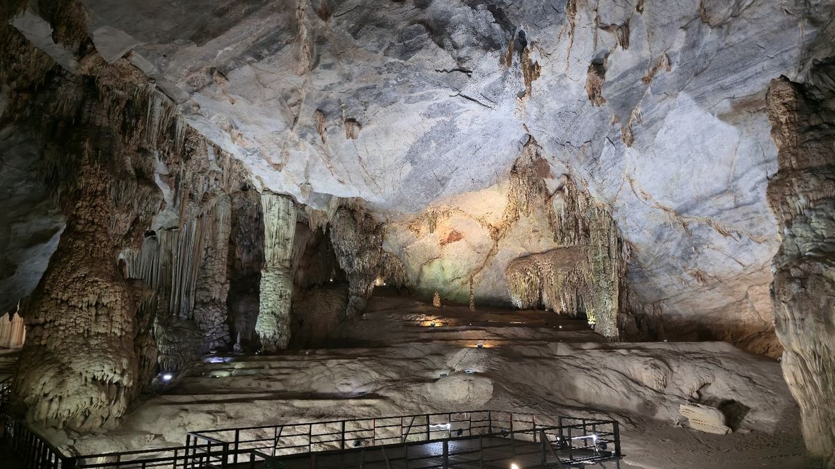 Phong Nha 3 ngày: hang Thiên Đường, Sông Chày và tour Hang Én